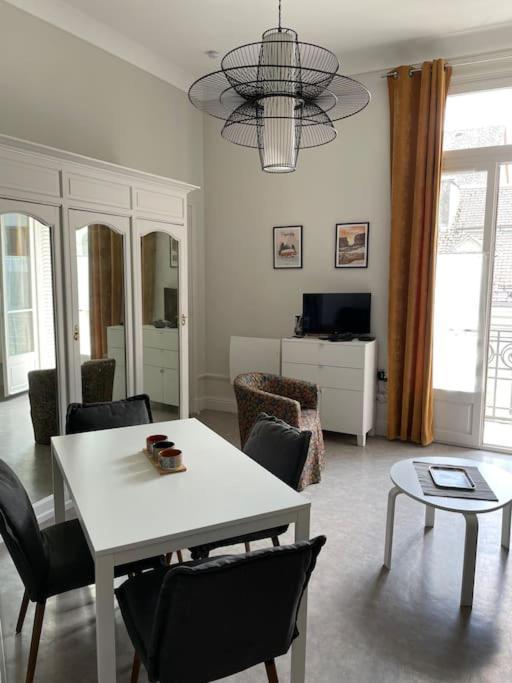 101 Pyrenees Palace Appartement Bagnères-de-Luchon Dış mekan fotoğraf